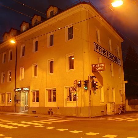 Pension Jahn Salzburgo Exterior foto