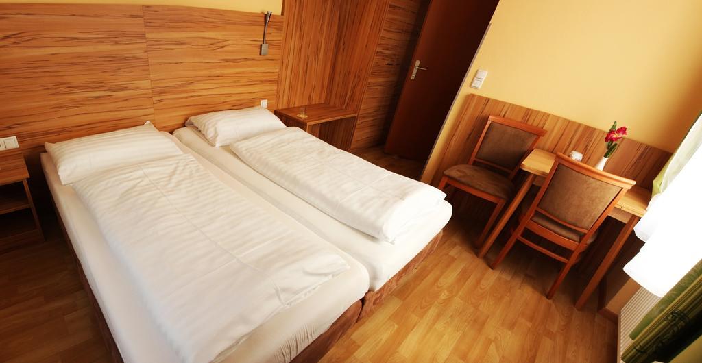 Pension Jahn Salzburgo Quarto foto