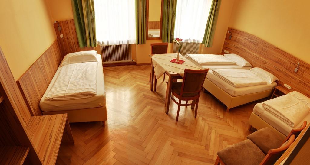 Pension Jahn Salzburgo Quarto foto