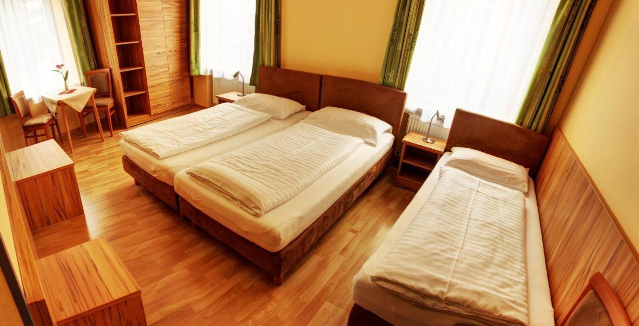 Pension Jahn Salzburgo Quarto foto