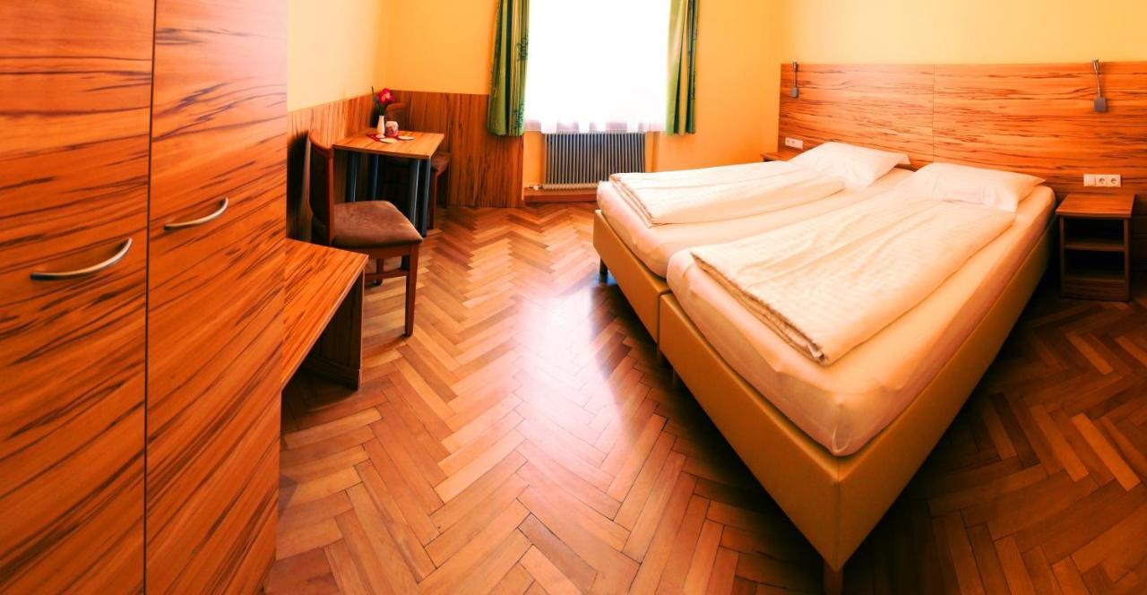 Pension Jahn Salzburgo Quarto foto